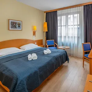 Corvin Sissi Wing Hotel Budapest